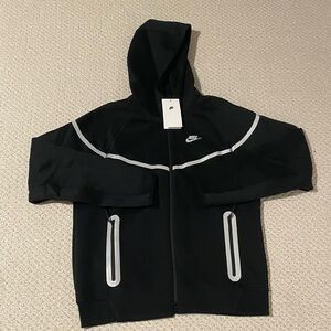 NIKE TECH REFLECTIVE HOODIE
SIZE LARGE